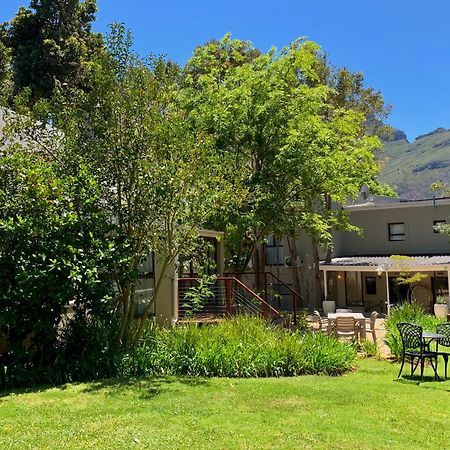 Alluvia Boutique Winery & Luxury Accommodation Στέλενμπος Δωμάτιο φωτογραφία The garden of the Cape of Good Hope Centre